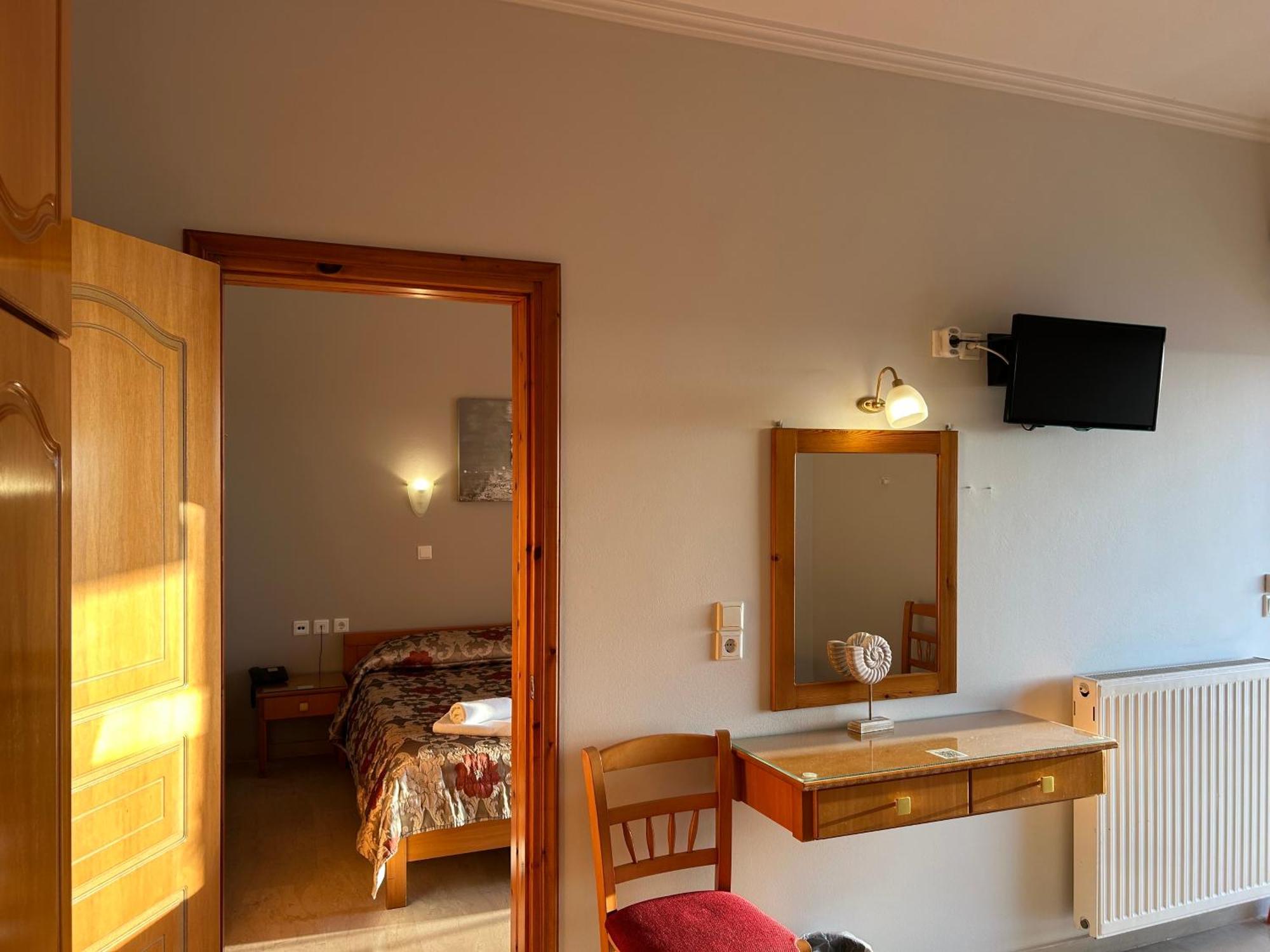 Brati II Beach Hotel Аркуді Екстер'єр фото